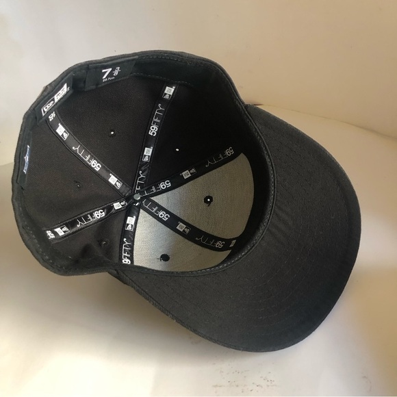 NFL Baltimore Ravens Off Field New Era 59FIFTY Fitted Hat Size 7 3/8 - Picture 6 of 9